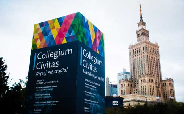 Đại học Collegium Civitas  ngoài công lập lớn nhất Ba Lan